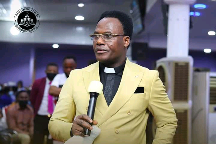 Video: Apostle Francis Amoako Attah Prophesies Never Disappoint!