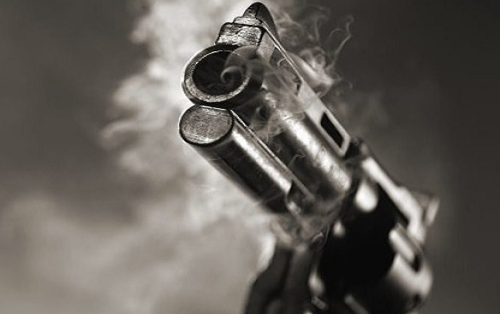 Policeman shoots 25-year-old man dead after disagreement over fare