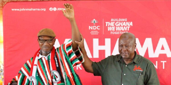 Vote massively for me and Dr. Apaak – Mahama declares during Builsa South tour